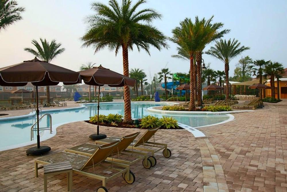 Regal Oaks 5728 photo 11