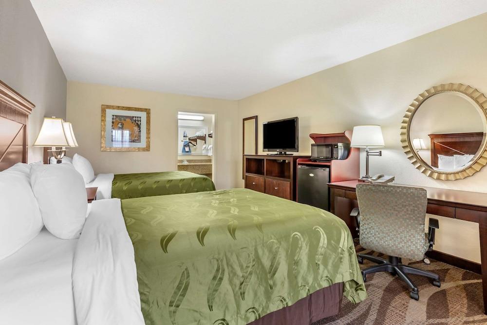 Quality Inn Windsor Mill - Baltimore photo 15