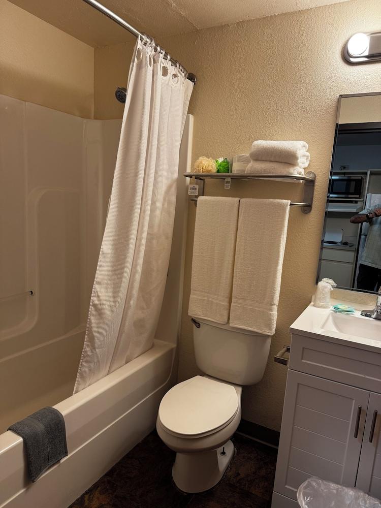 BEST STUDIO INN photo 15