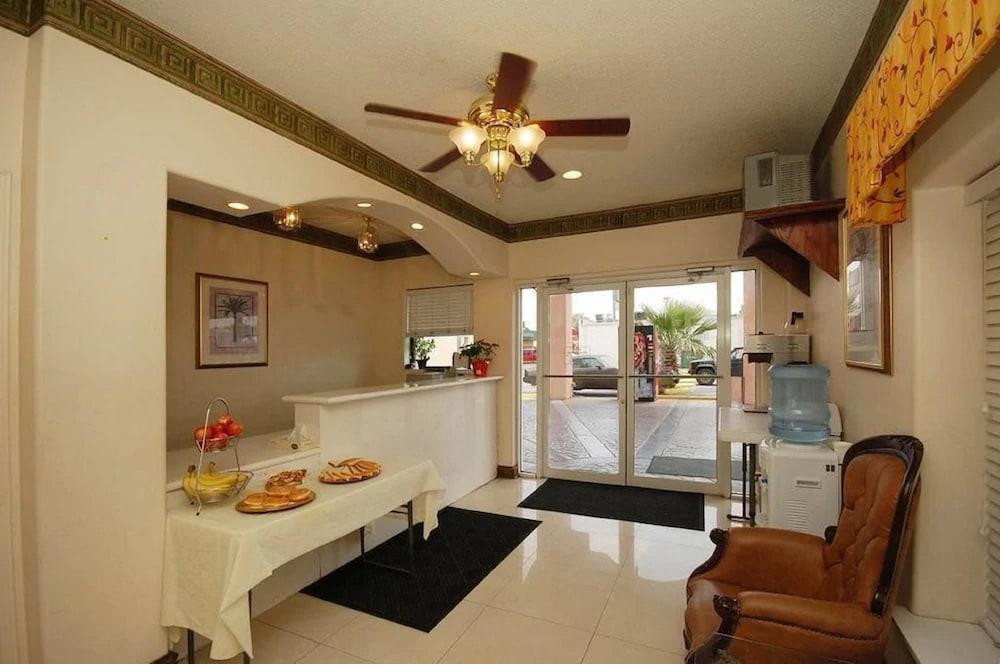 La Copa Inn McAllen photo 18
