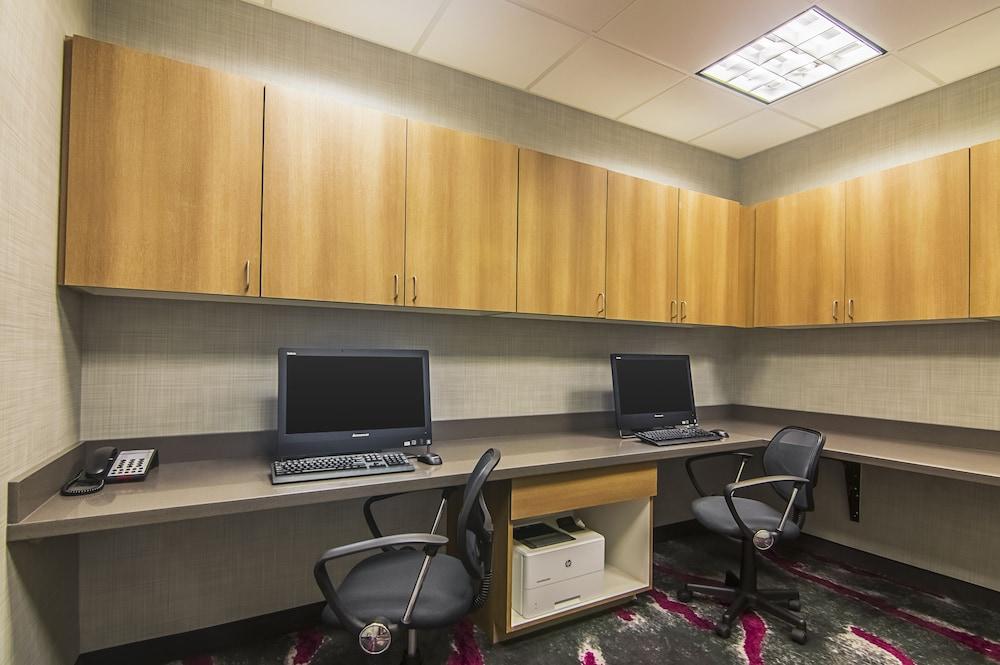 Hampton Inn & Suites Dallas/Richardson photo 40