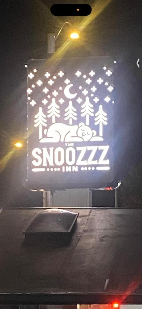 The Snoozzz Inn photo 44