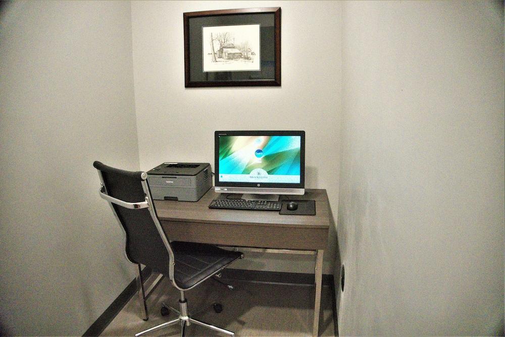Brookstone Fort Dodge photo 23