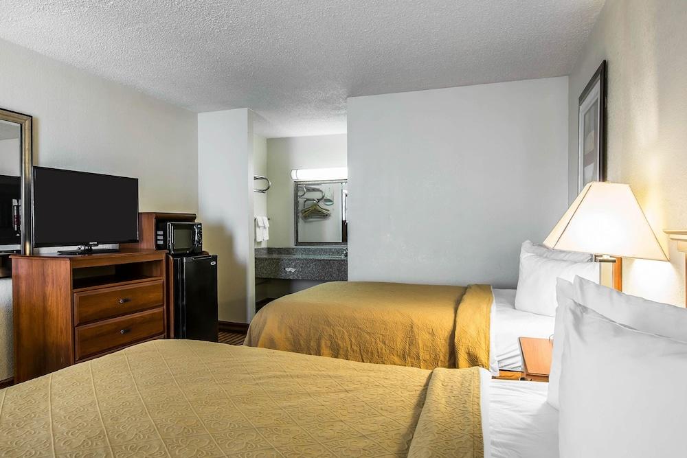 Quality Inn Madison photo 17