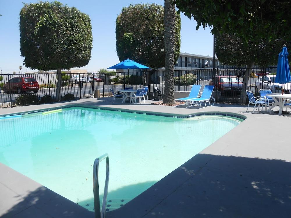 SureStay Hotel by Best Western Phoenix Airport photo 46