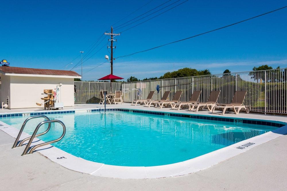 Motel 6 Longview, TX photo 21