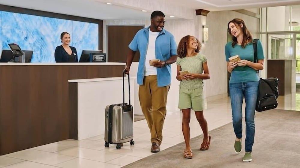 DoubleTree by Hilton Owatonna photo 1