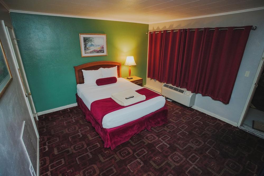 Falls View Inn photo 32