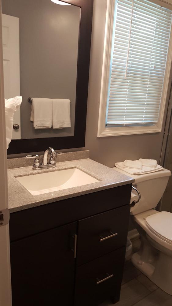 Tower Extended Stay Suites photo 7