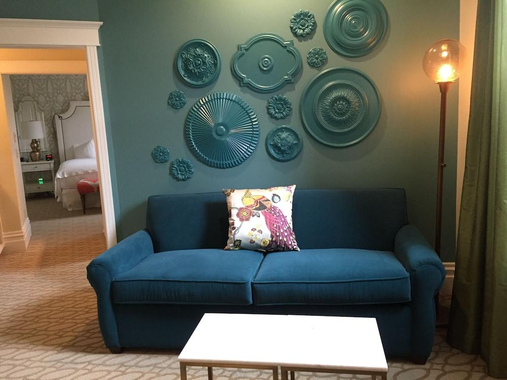 Perry Hotel photo 27