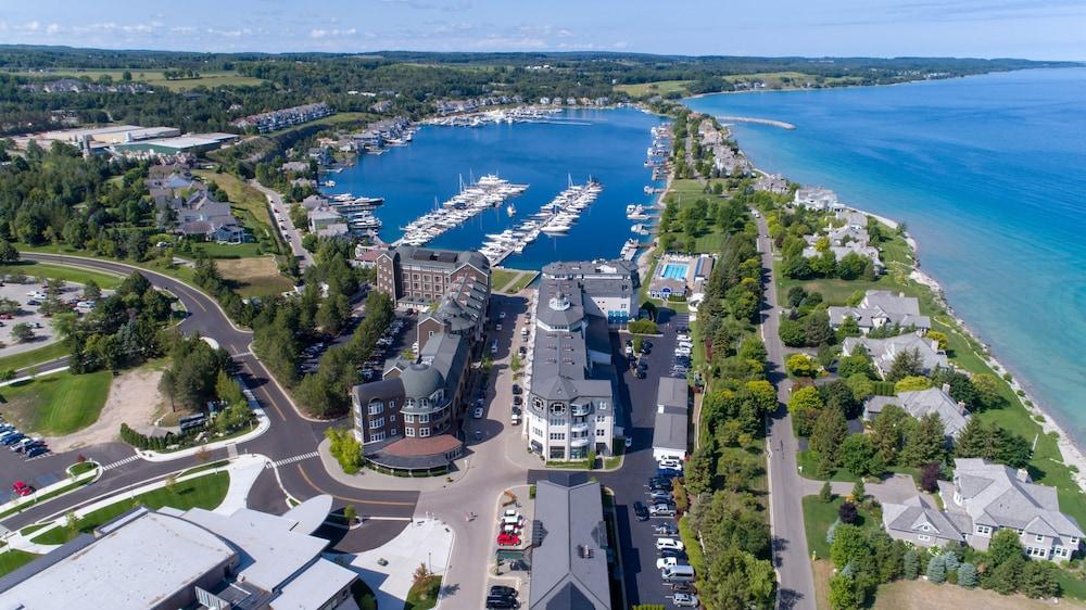 Village Suites Bay Harbor photo 1