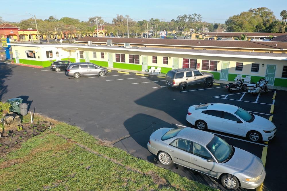 Sandman Inn Motel photo 24