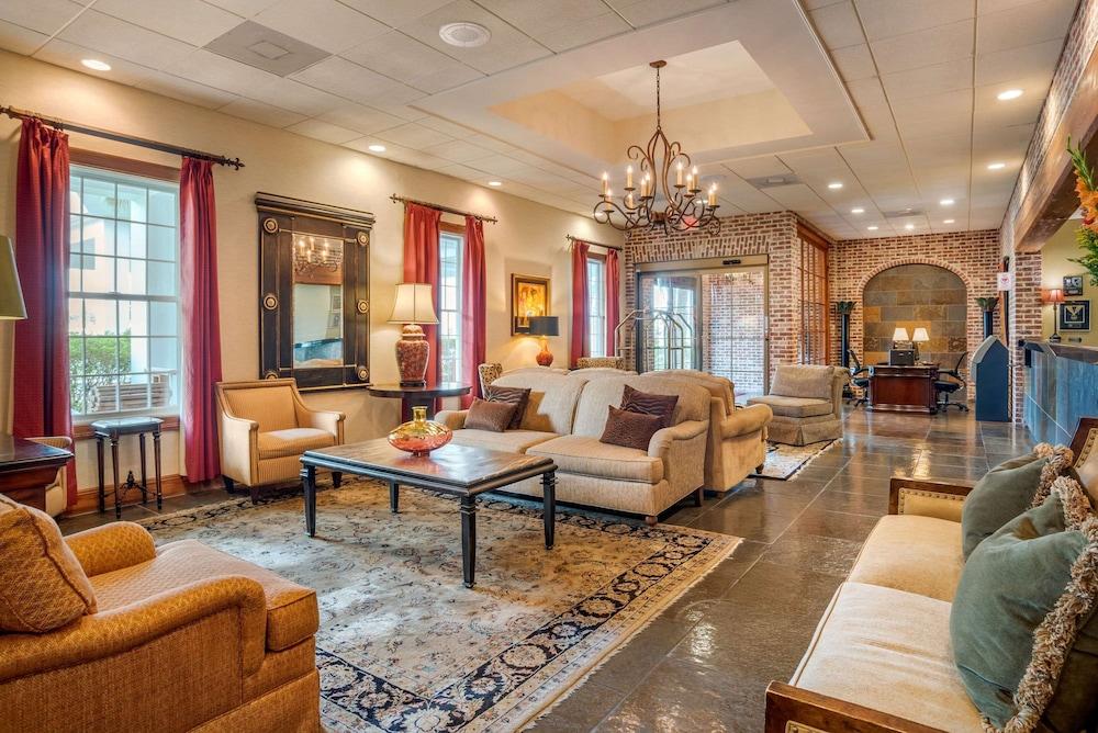 Clarion Inn and Conference Center photo 5