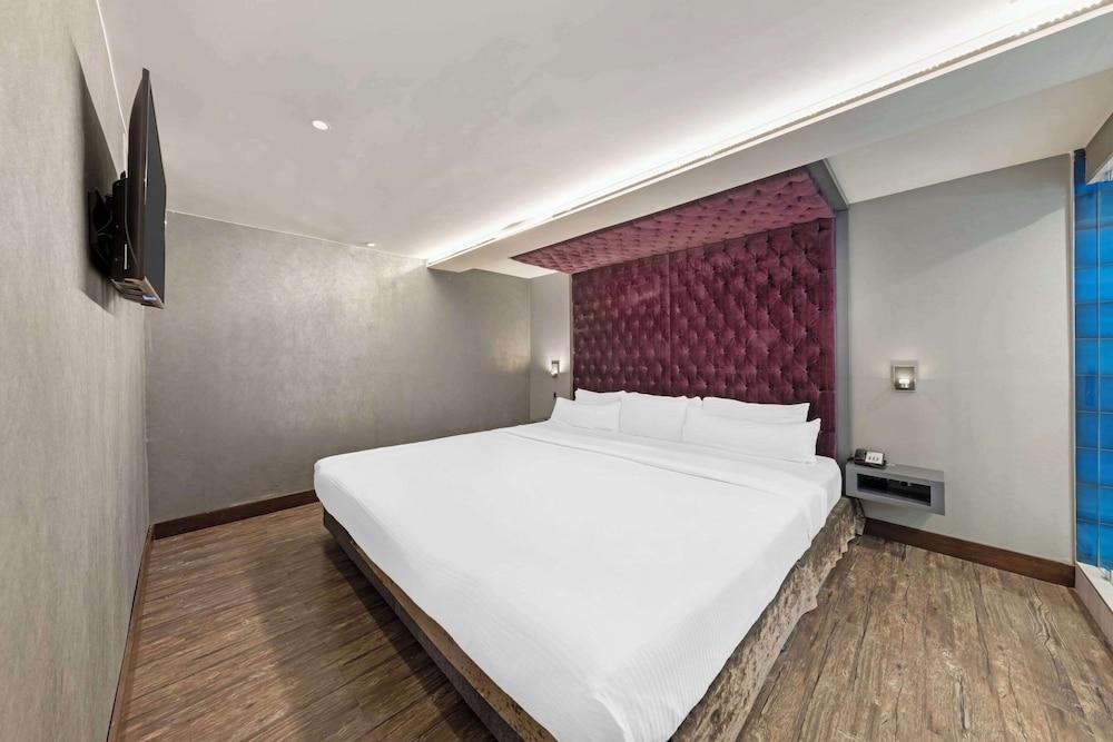 BLVD Hotel and Studios Universal-Hollywood, an Ascend Collection Hotel photo 33