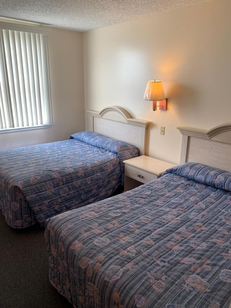 Roman Holiday Motel photo 5