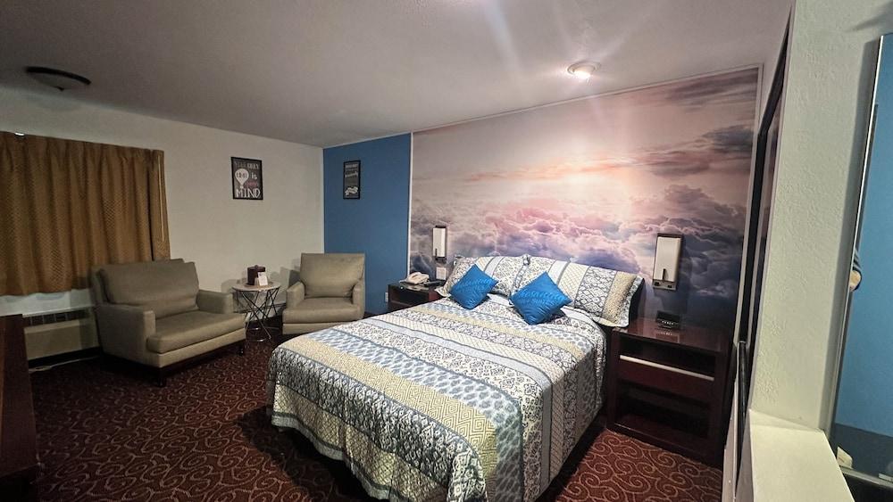 Chesaning Inn & Suites photo 65