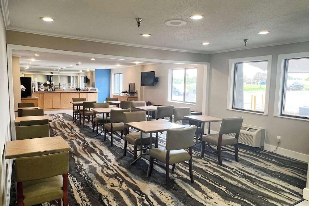 Baymont by Wyndham Columbia, MO photo 4