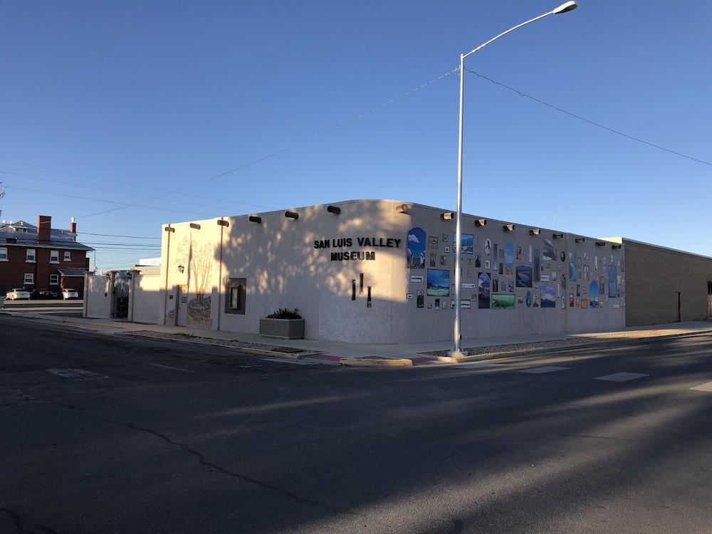 Dunes Inn photo 44