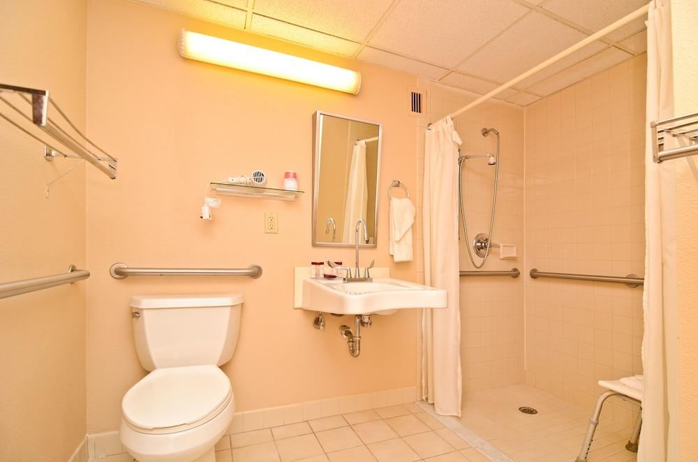 Pocono Resort Conference Center - POCONO MOUNTAINS photo 25