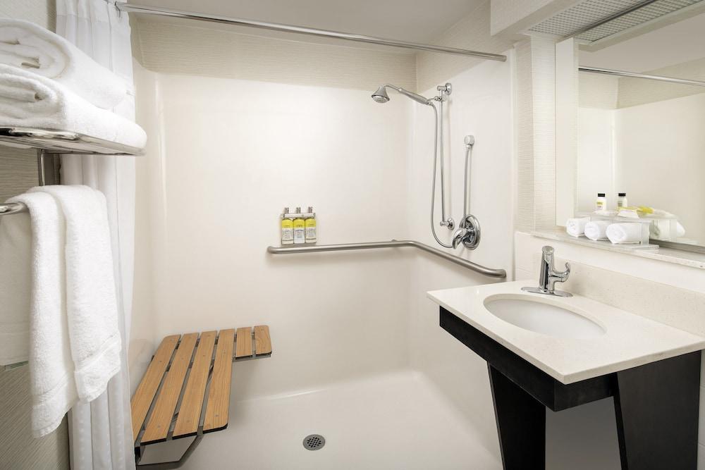 Holiday Inn Express & Suites Annapolis by IHG photo 10