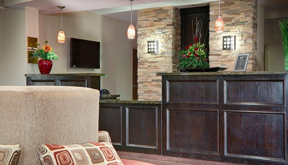 Best Western Plus Cushing Inn & Suites photo 2