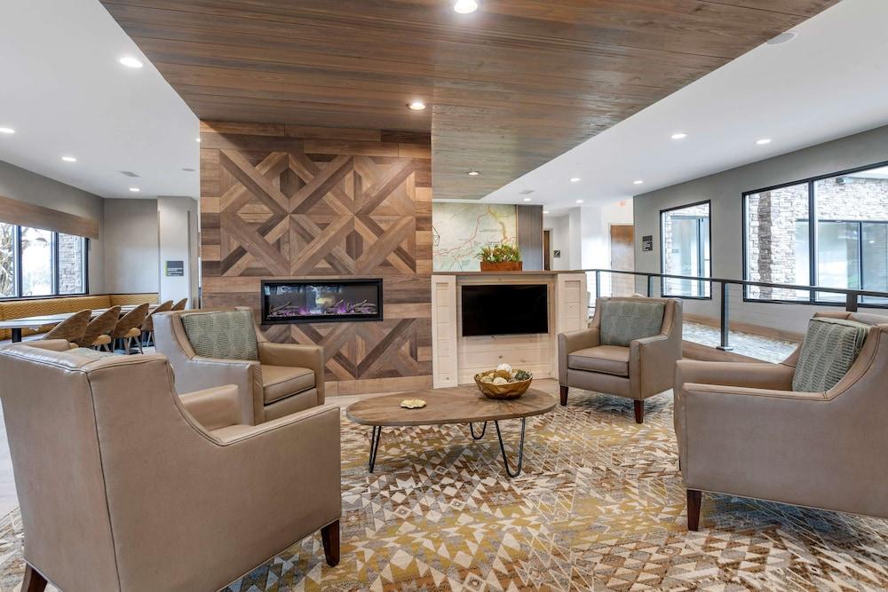 Best Western Plus Apple Valley Lodge Pigeon Forge photo 12
