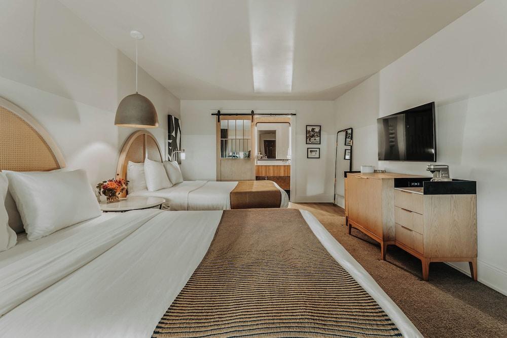 Gulf Hills Hotel & Resort photo 18