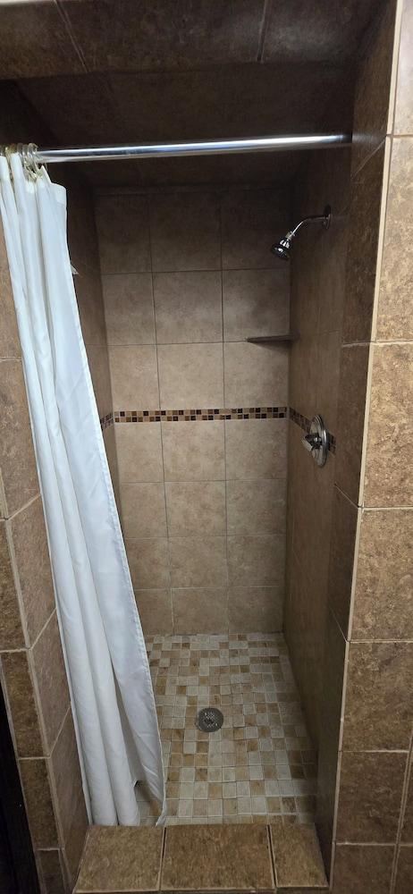 Royal Budget Inn photo 16