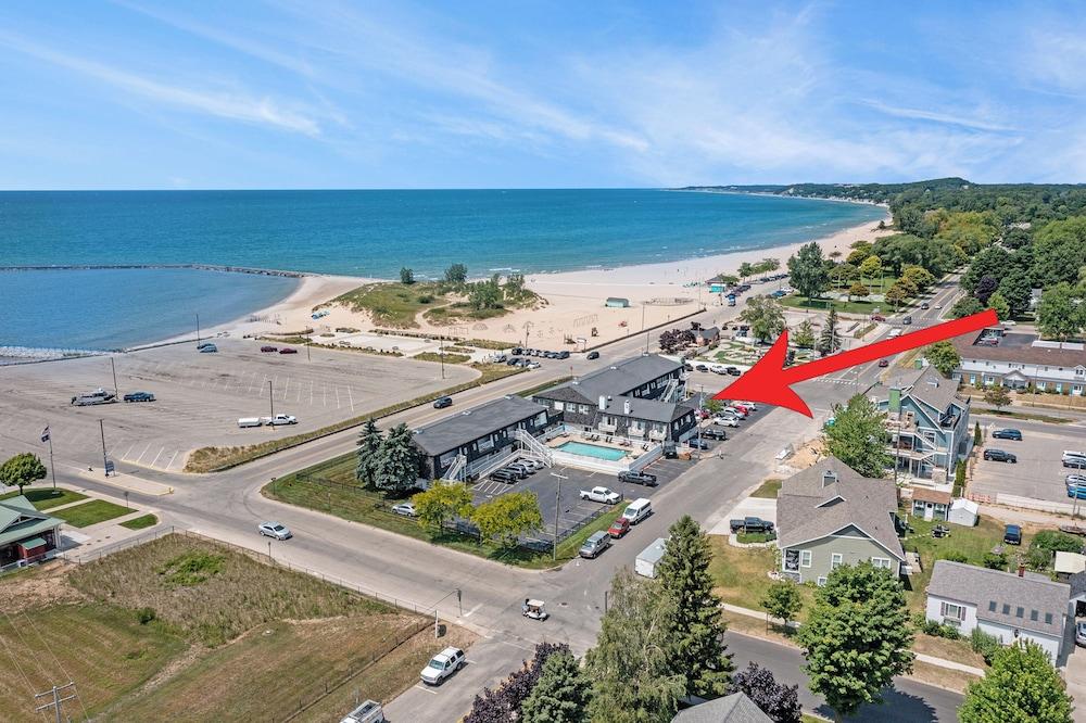 Snyder's Shoreline Inn photo 1