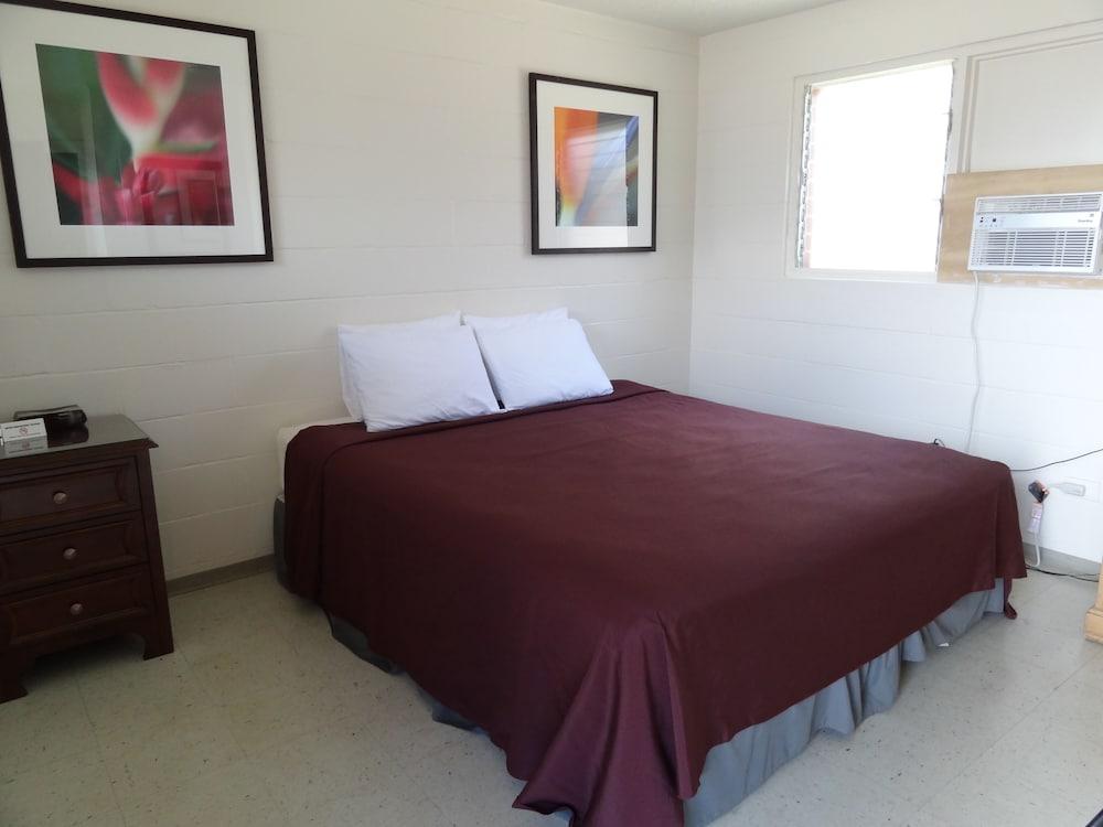 Tip Top Motel Cafe & Bakery photo 20
