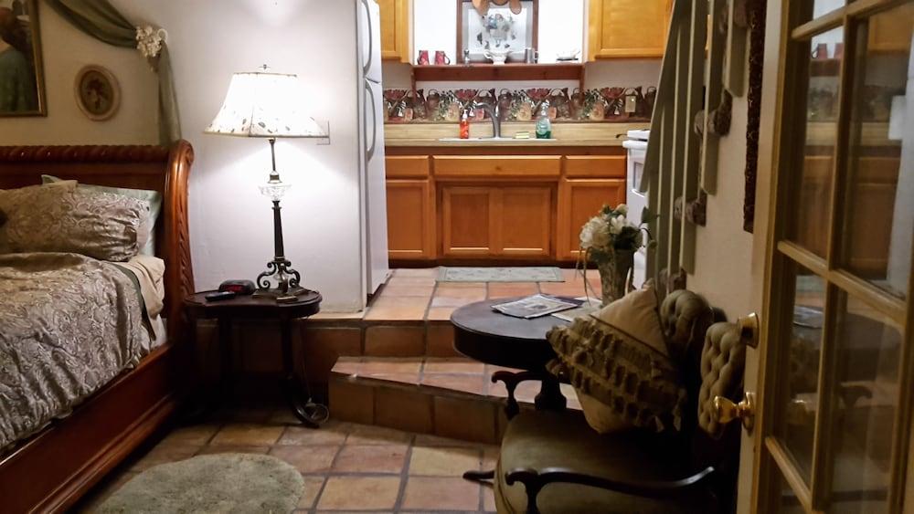 Pine Rose Inn photo 8