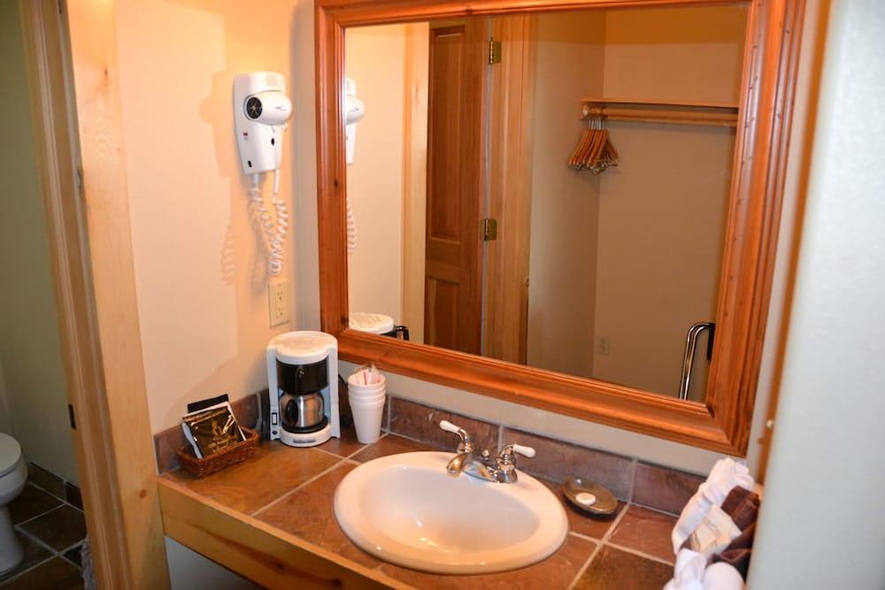 Daniels Summit Lodge photo 18