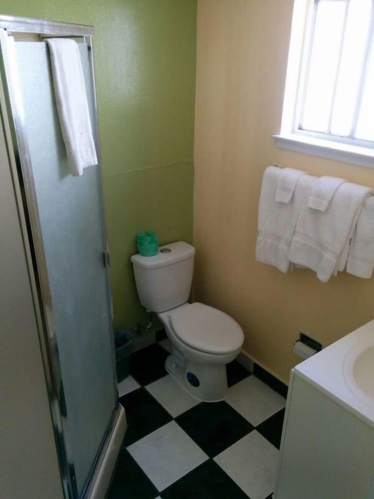Budget Inn Vallejo/Napa Valley photo 43
