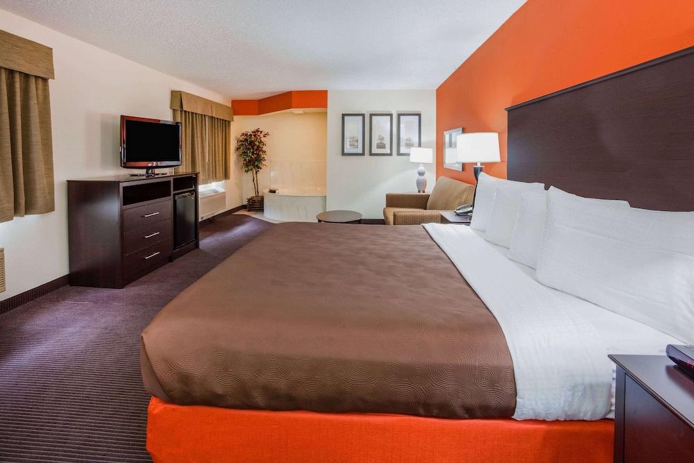 AmericInn by Wyndham Mora photo 25