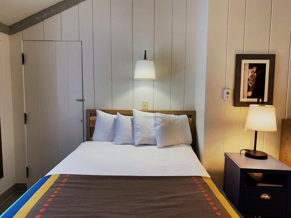 Bright Angel Lodge – Inside the Park photo 7