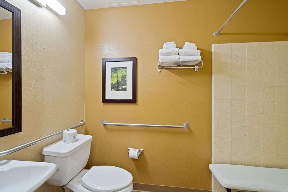 Extended Stay America Suites Washington DC Reston photo 19