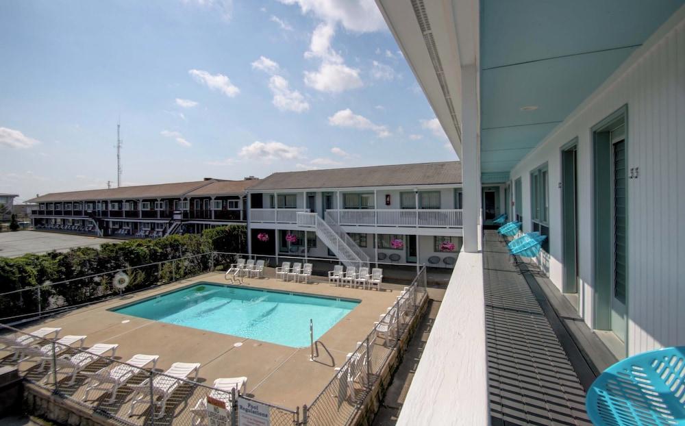 Dolphyn Motel photo 8