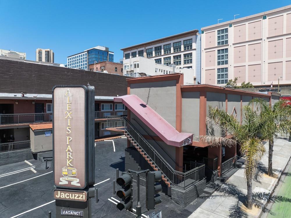 Alexis Park Hotel photo 4