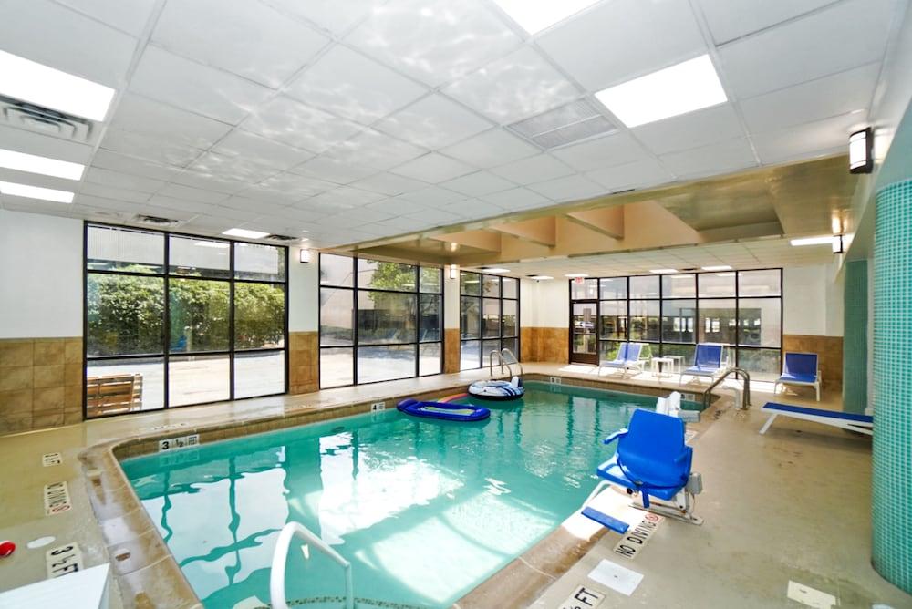 Harmony Suites photo 2