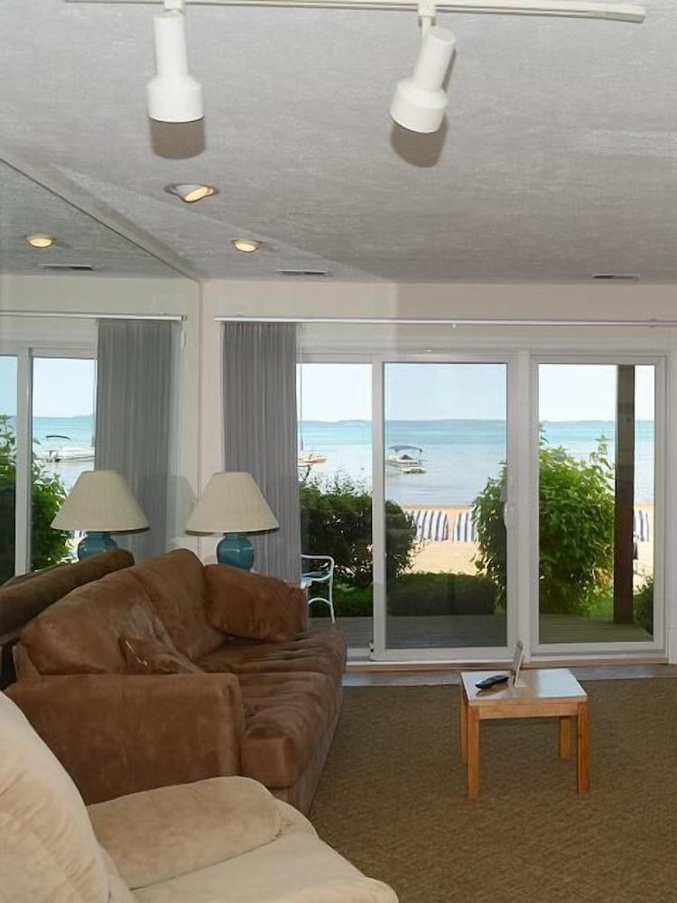 Beach Condominium Hotel photo 63