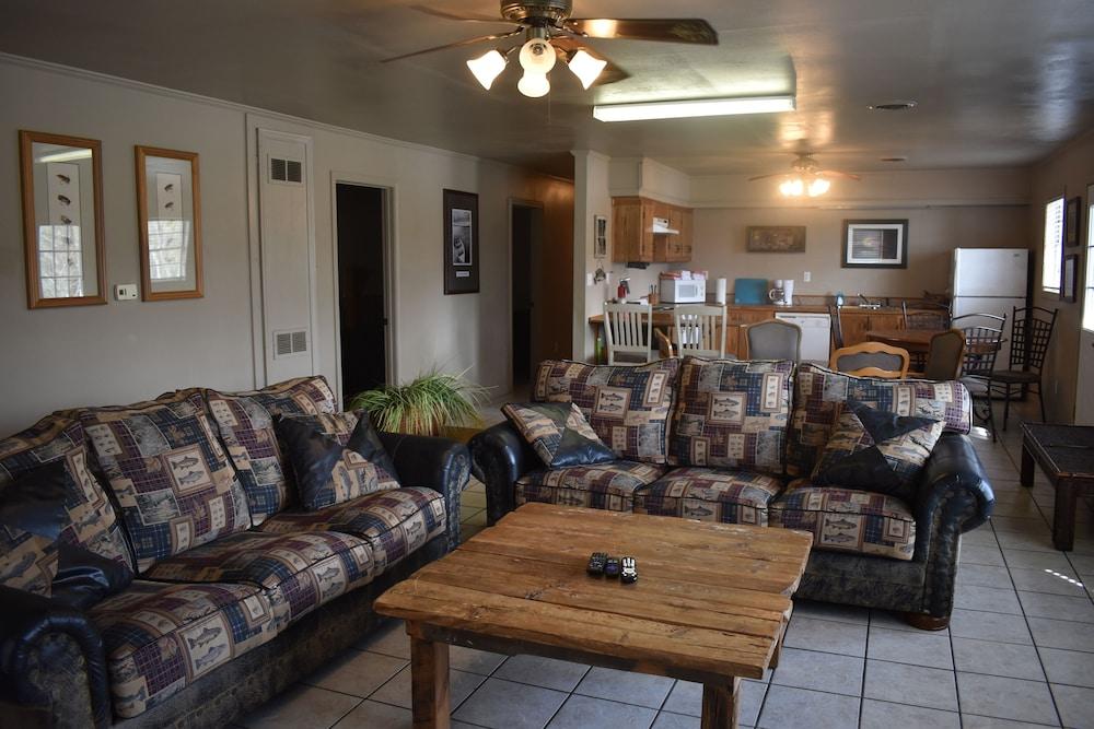 Jack's White River Fishing Resort photo 5