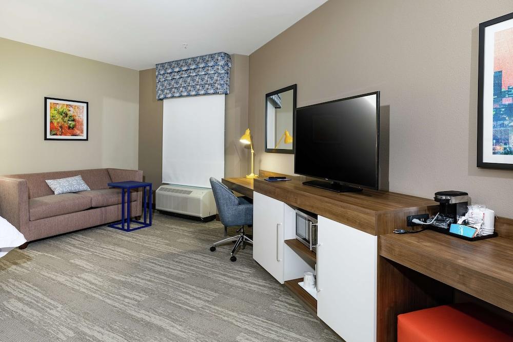 Hampton Inn & Suites Columbia Killian Road photo 44