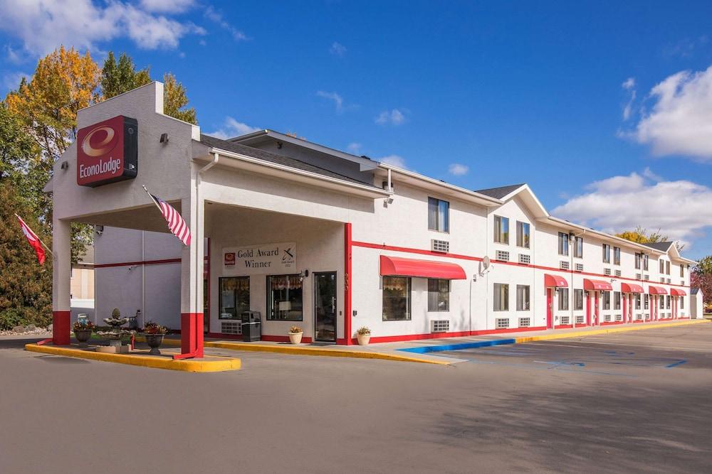 Econo Lodge Grand Forks near University photo 8