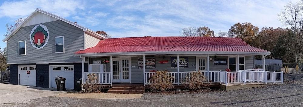 Talkin Tackle Outfitter and Lodge — hotel in Hixson