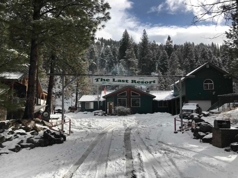 The Last Resort Lodge photo 1