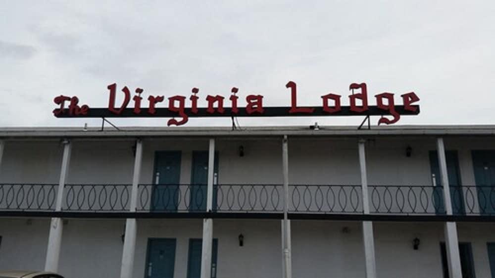 The Virginia Lodge photo 19