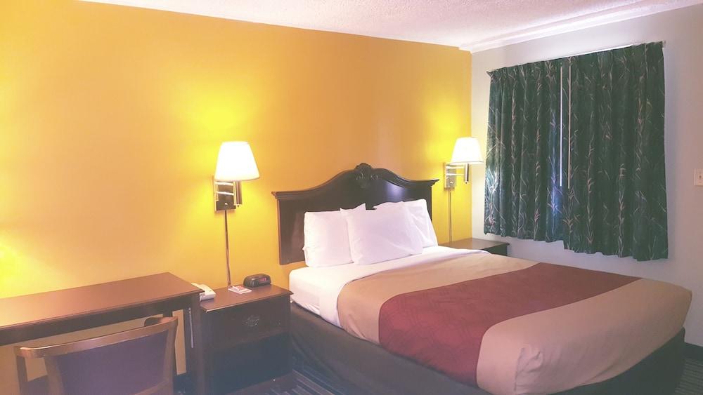 Econo Lodge Brattleboro South photo 40