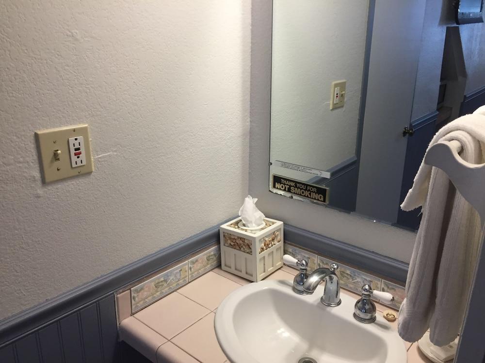 Seacrest Inn photo 23