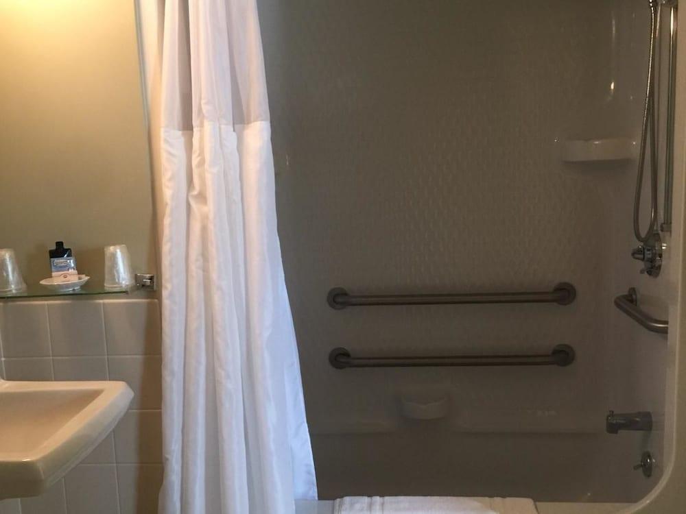 The Towne Motel photo 27