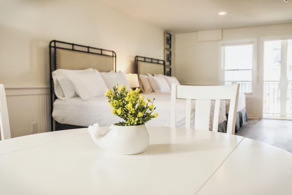 Saltwater Suites photo 17